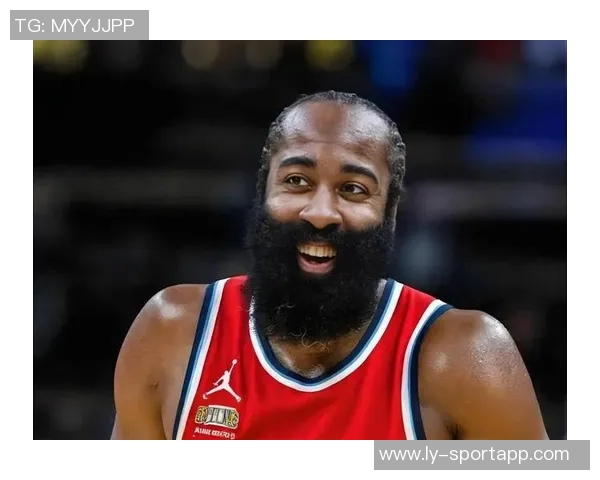 哈登成为NBA历史首位持有两个球队单场得分纪录的球员