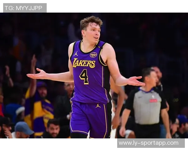 克尼佩尔生涯前15场比赛三分球命中50个创NBA历史最快纪录