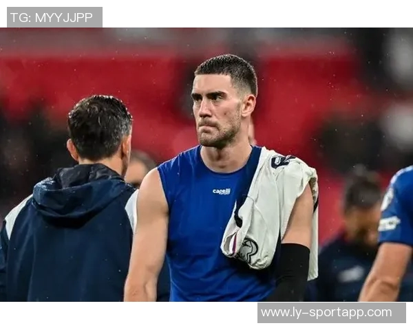 意媒报道弗拉霍维奇或因大腿肌腱受伤缺阵两个月以上