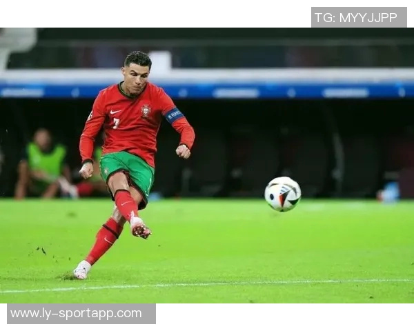 葡萄牙U17晋级世界杯决赛C罗发文祝贺并鼓励继续坚持信念