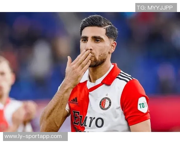 拜仁夏窗关注21岁中锋弗兰塞利诺意甲英超球队也表现出兴趣